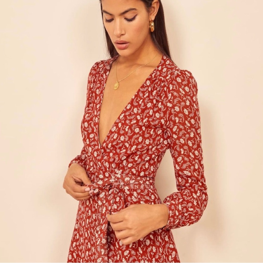 Reformation Offset Wrap Dress Mini Red Long Sleeve Floral Size XS